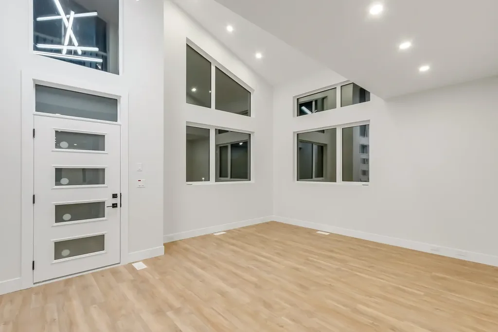 3990-larisa-court-14