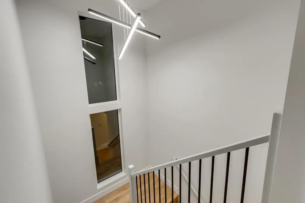 3990-larisa-court-16