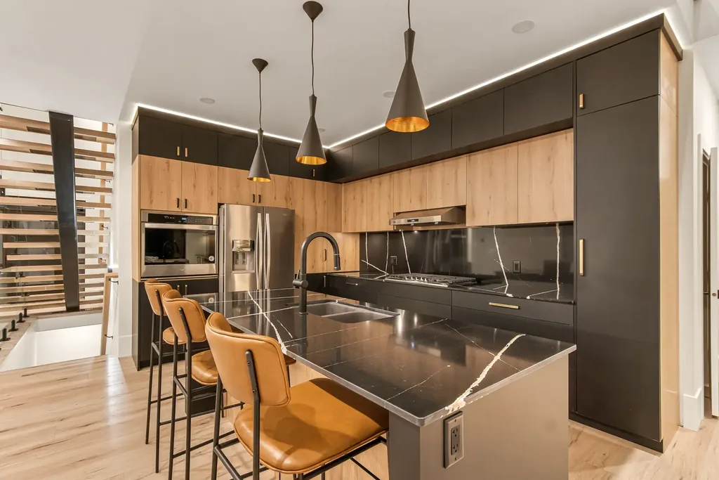 3978-larisa-court-13