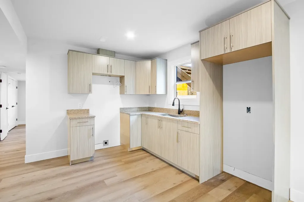 3936-brink-court-09
