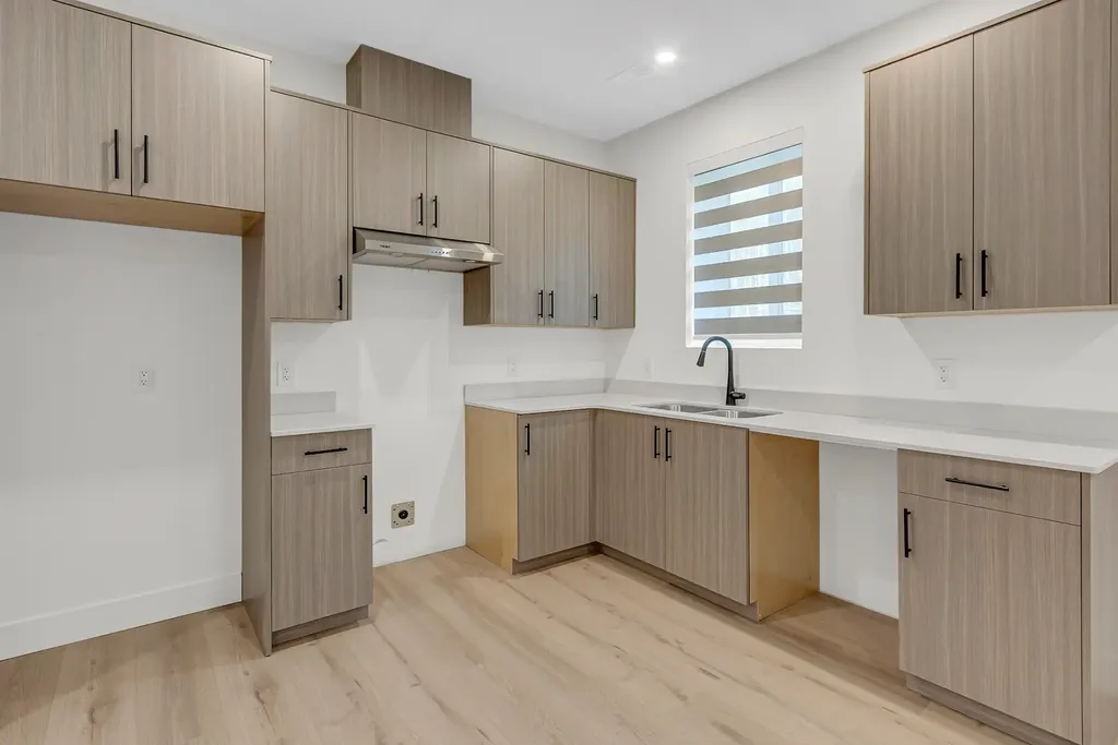 3924-brink-court-33