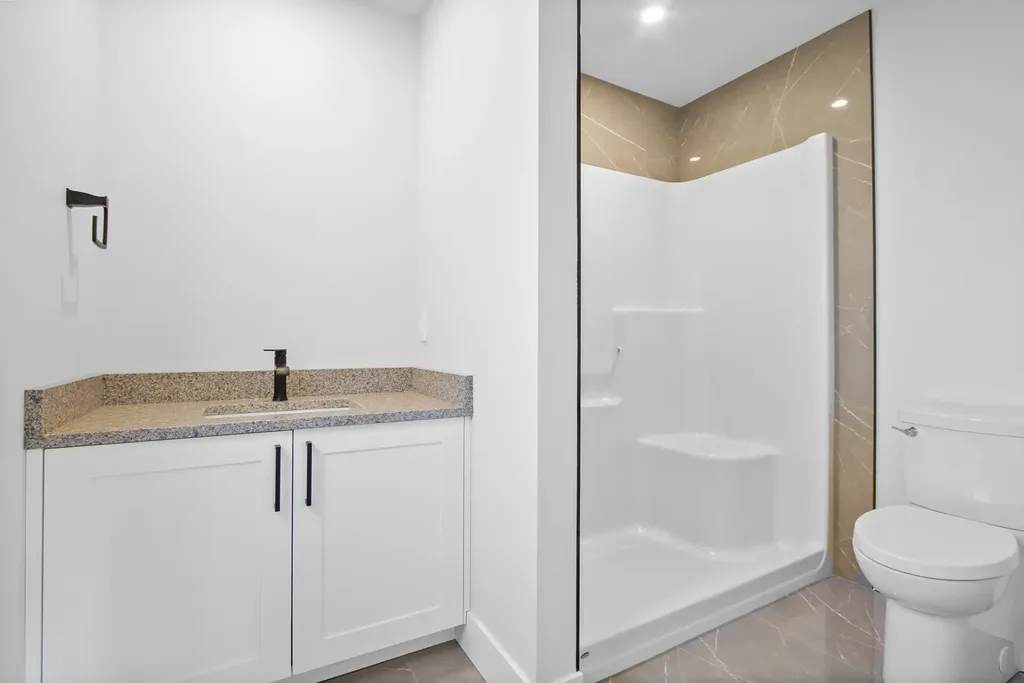 3936-brink-court-03