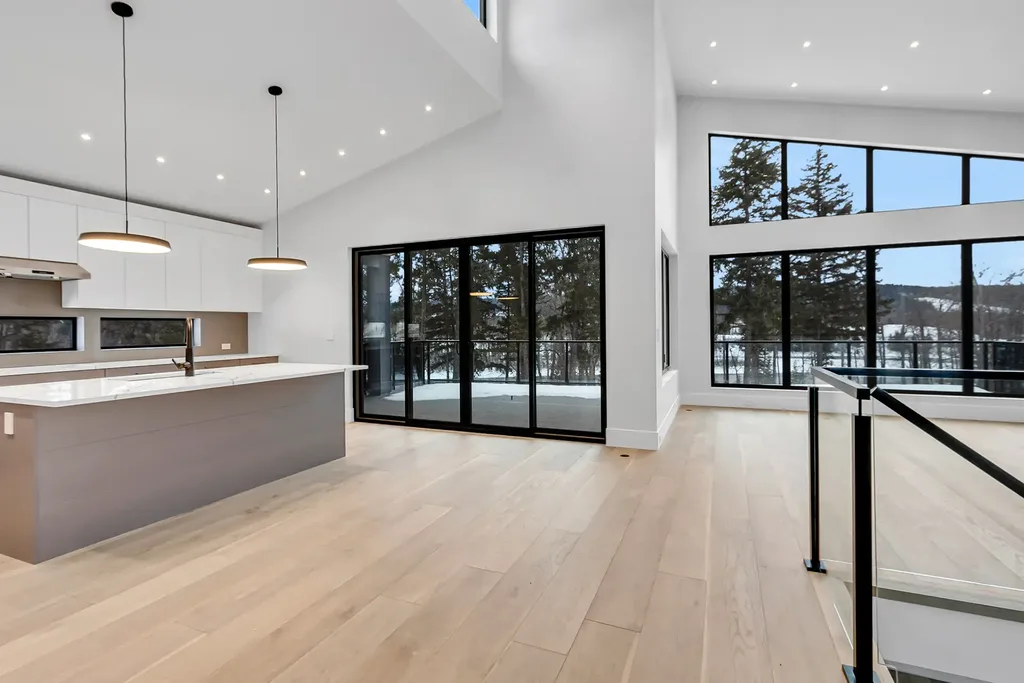 4069-brink-place-01