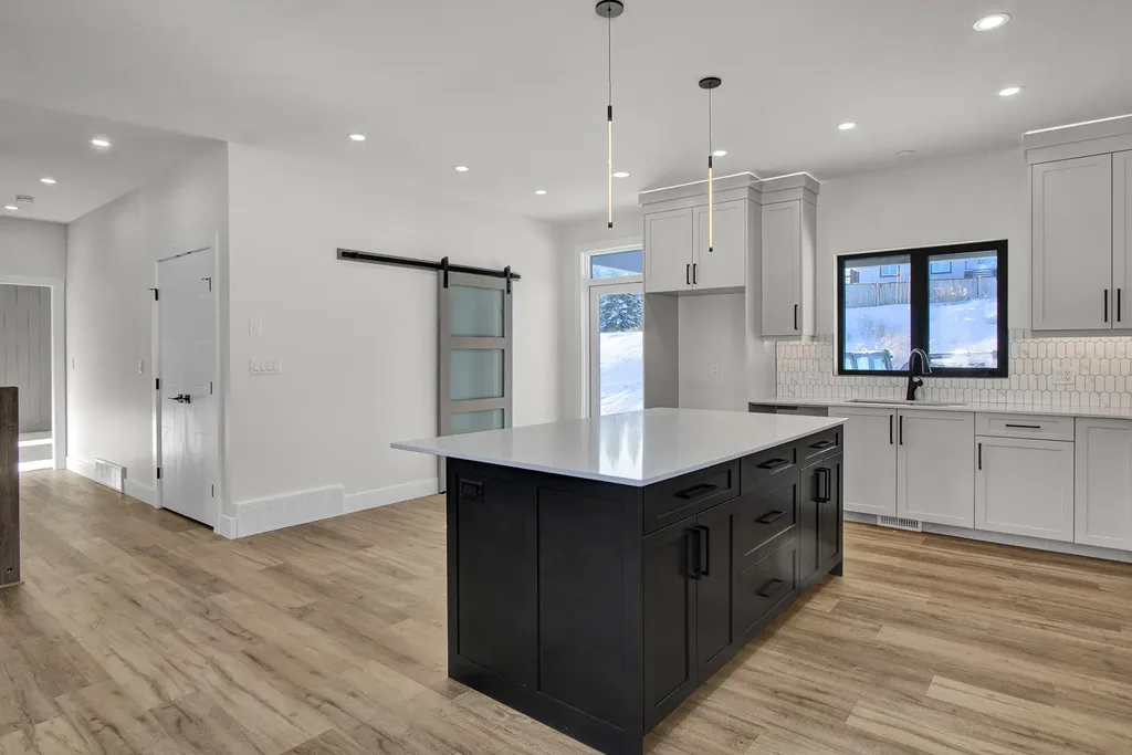 3195-munro-way-04