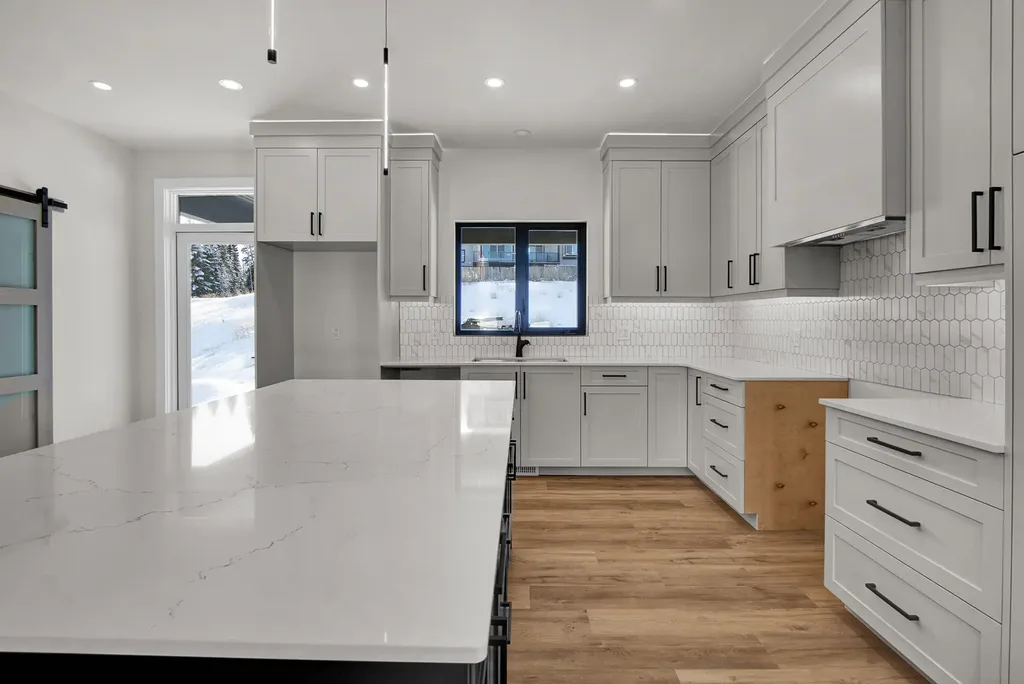 3195-munro-way-20
