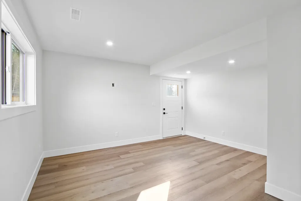 3936-brink-court-10