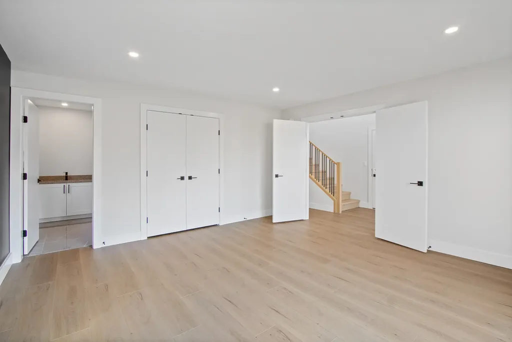3936-brink-court-02