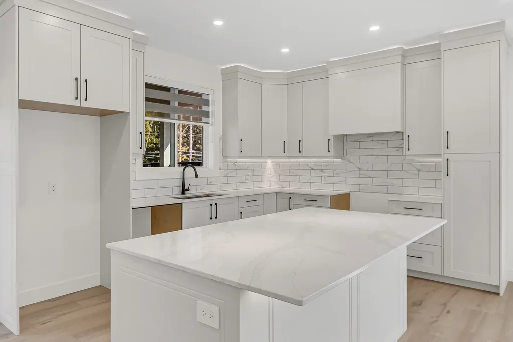 3924-brink-court-07