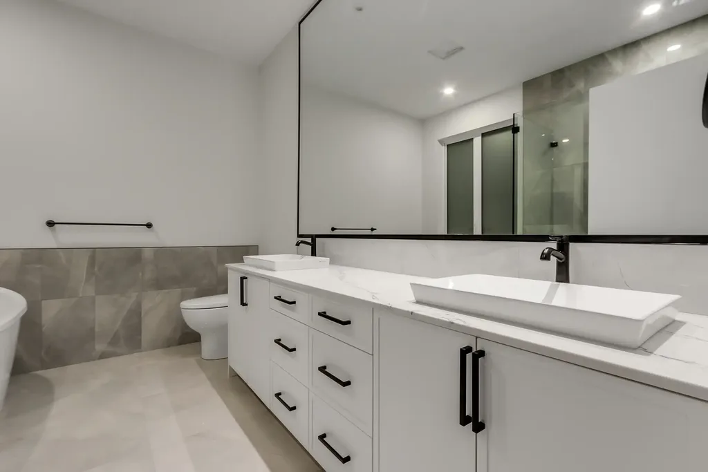 3990-larisa-court-18